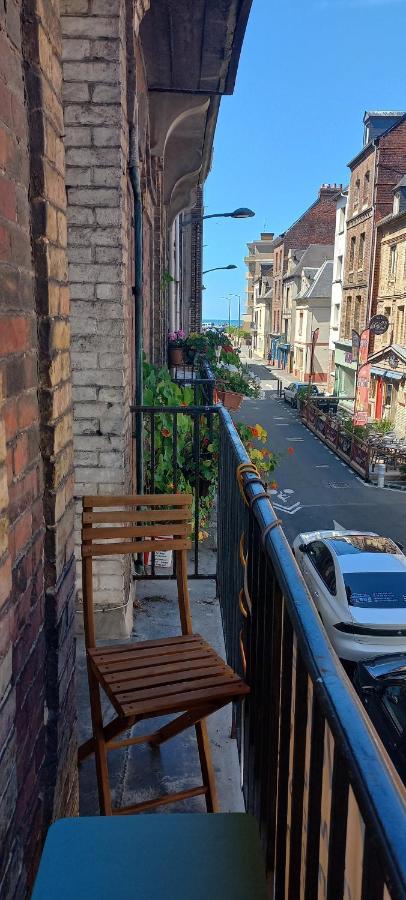 Loft En Duplex Avec Vue Sur Plage Et Chenal Dieppe Exterior photo